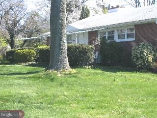 268 Frederick Road Havertown, PA 19083 - Photo 2 of 6 a view of backyard with garden and plants