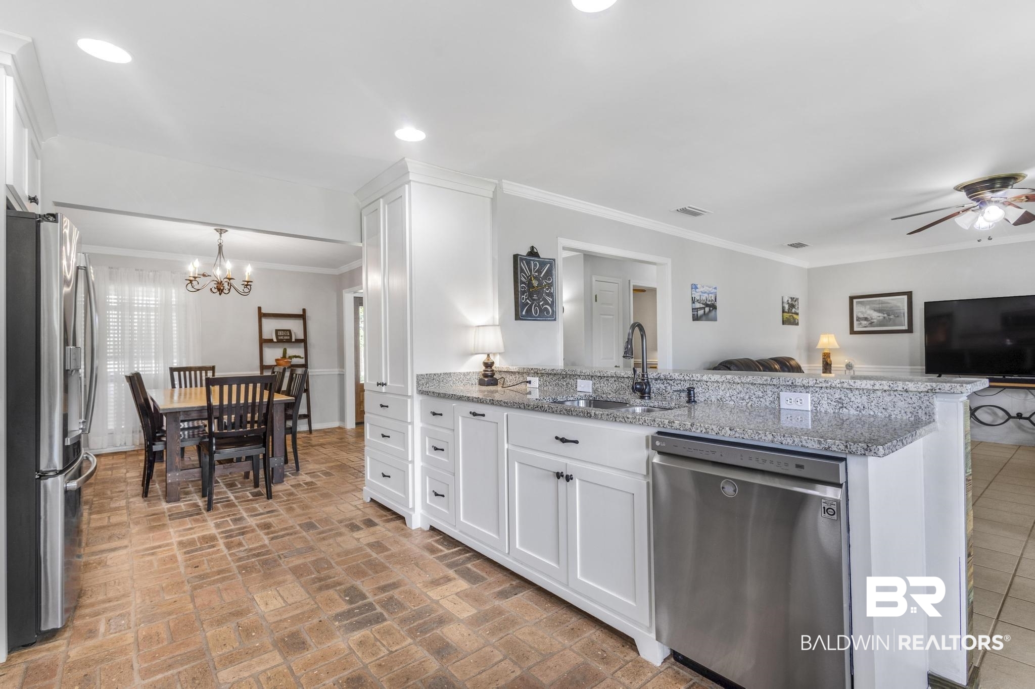 12540 Mary Ann Bch Road Fairhope, AL 36532 - Photo 8 of 61