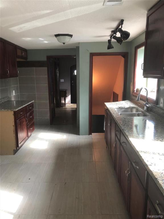 3100 Inkster Road Inkster, MI 48141 - Photo 7 of 15