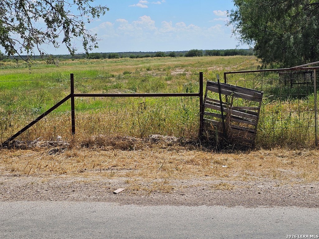 3350 Rosita Valley Road Eagle Pass, TX 78852 - Photo 2 of 6