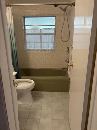 $2,195 | 1008 Lady Guinevere Drive, Valrico, FL 33594