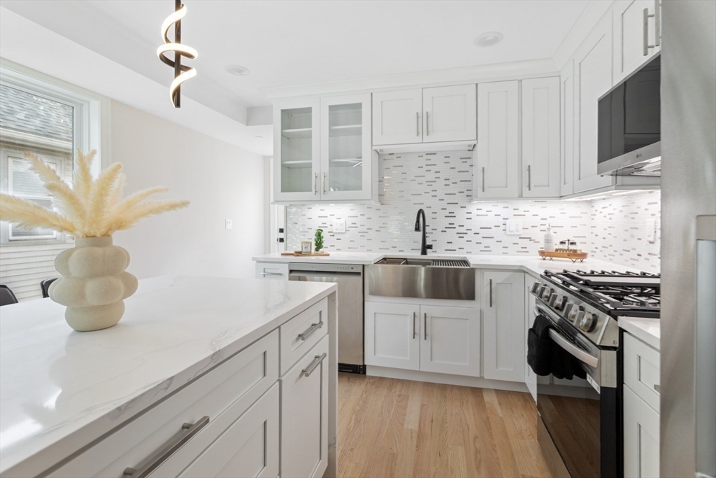 155 A Boston Avenue, Unit 2 Somerville, MA 02144 - Photo 10 of 38