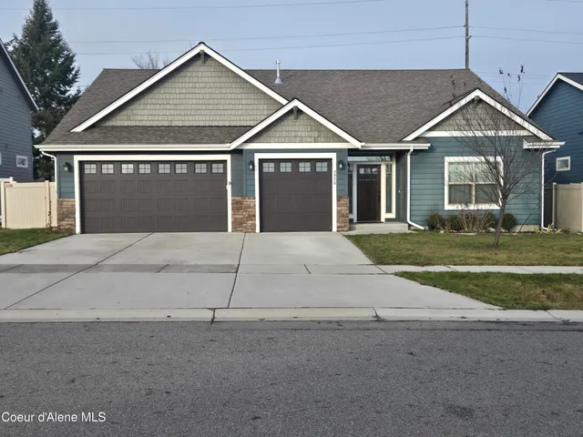 $739,900 | 7970 North Darlena Loop, Coeur D'Alene, ID 83815