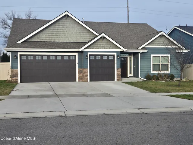 $739,900 | 7970 North Darlena Loop, Coeur D'Alene, ID 83815