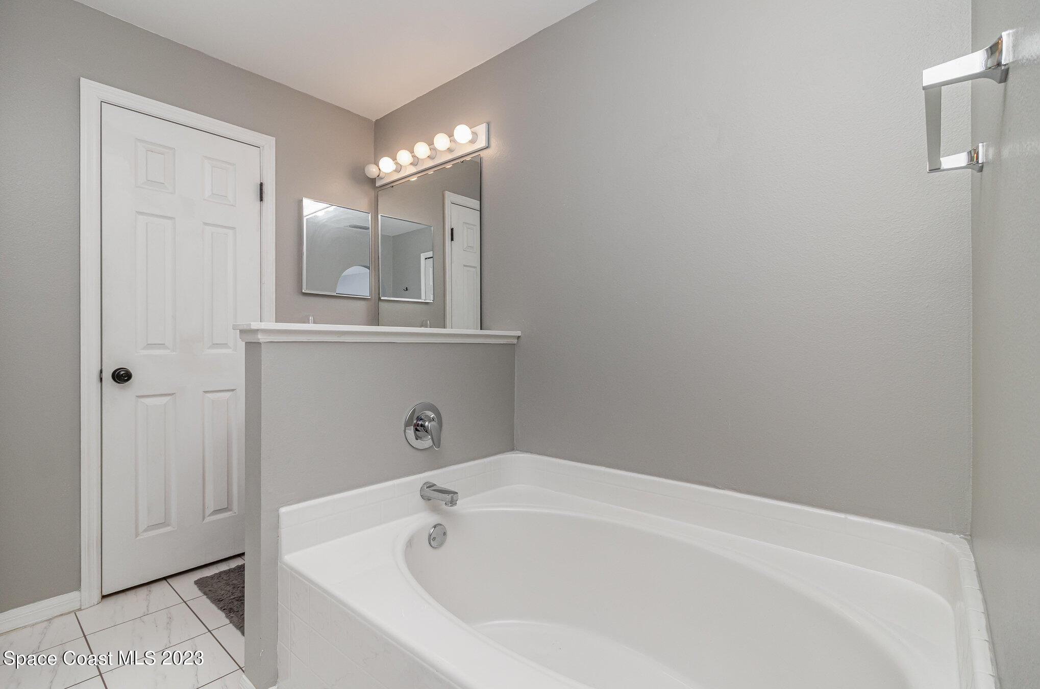 2136 Spring Creek Circle Palm Bay, FL 32905 - Photo 13 of 24 013_img_2053-edit