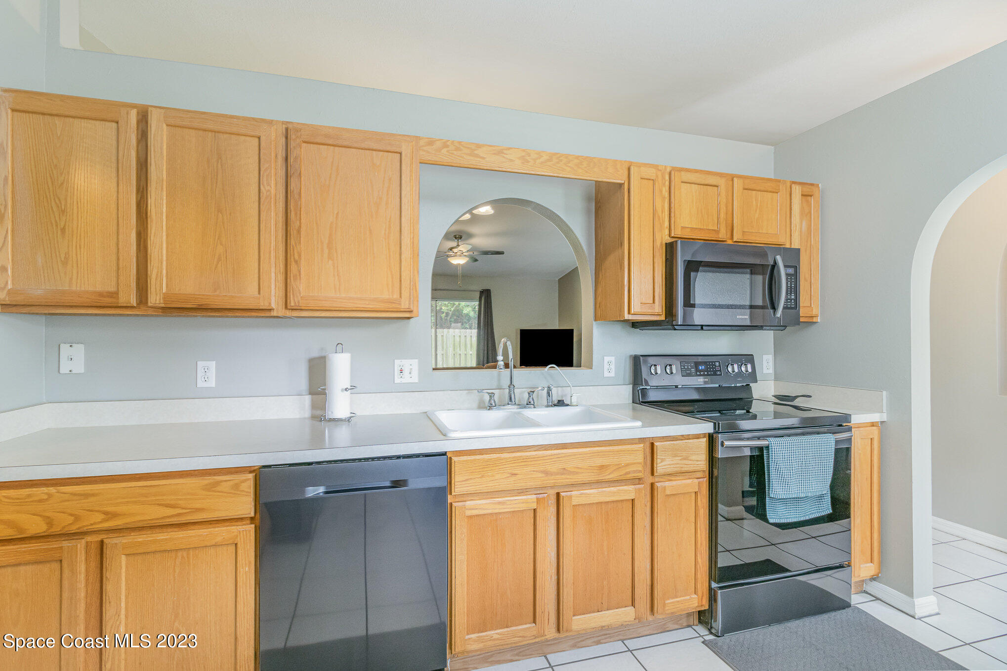 2136 Spring Creek Circle Palm Bay, FL 32905 - Photo 9 of 24 009_img_2035-edit
