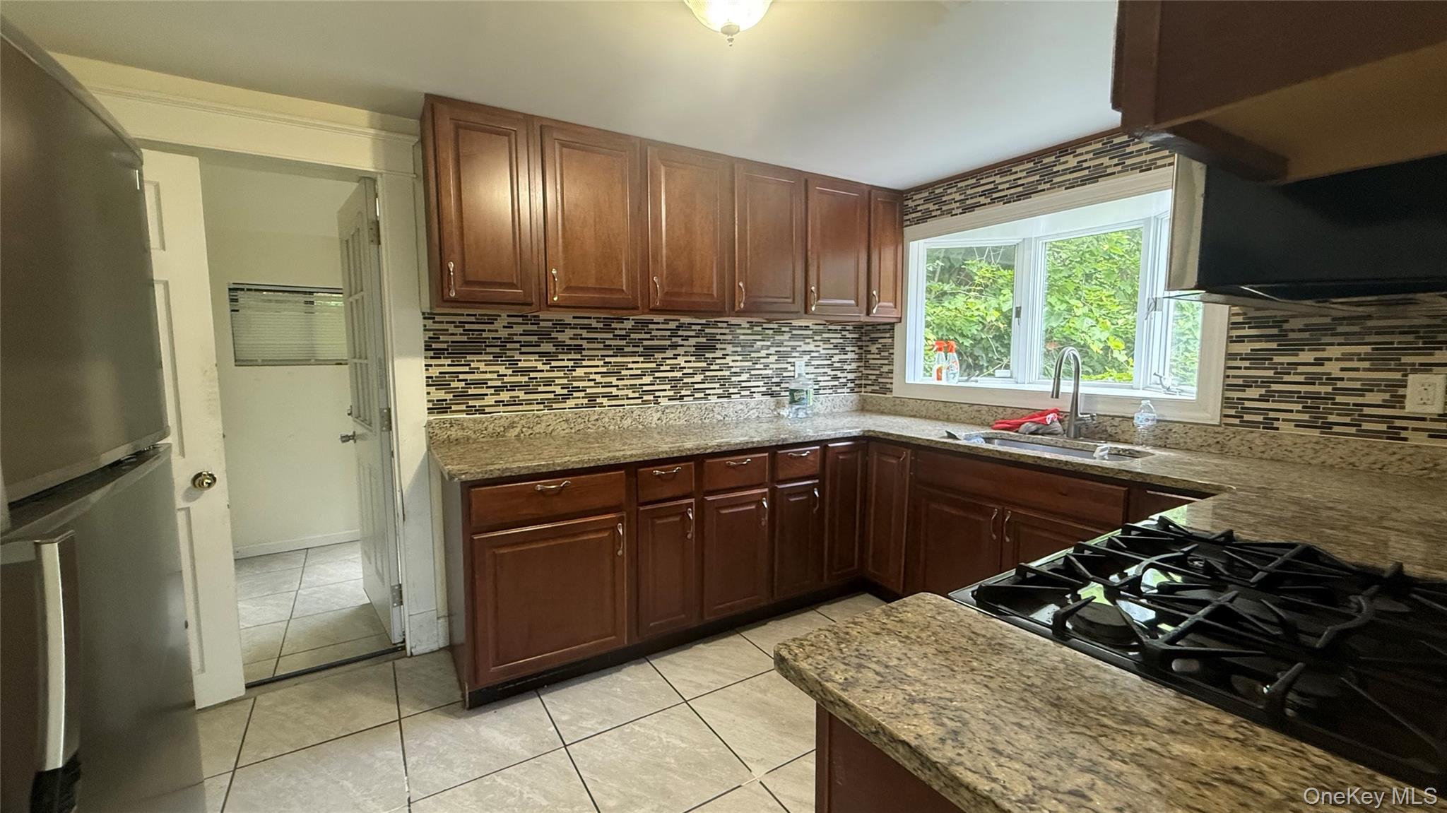 26 Lattintown Road Newburgh, NY 12550 - Photo 4 of 20