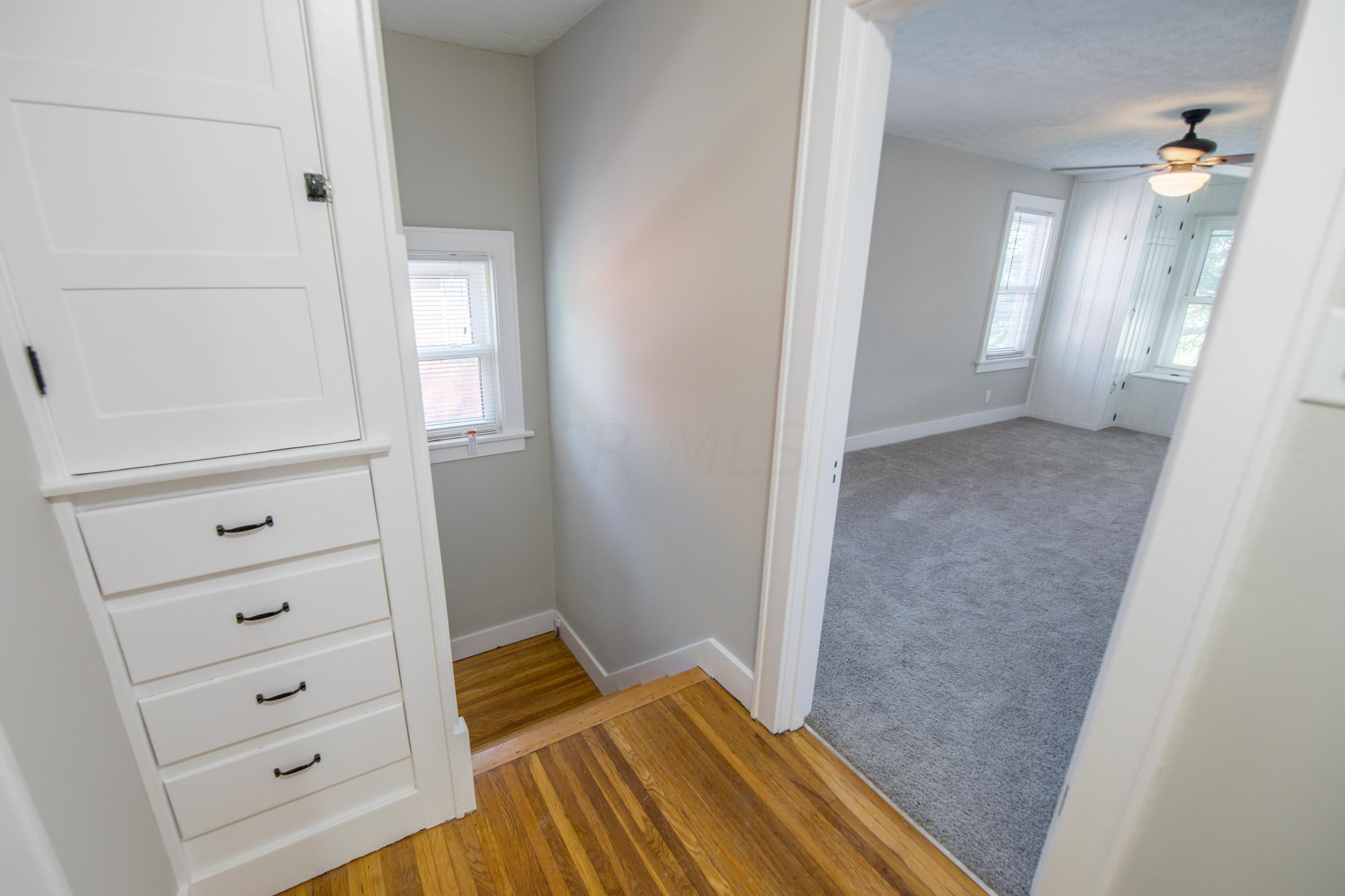 88 South Roys Avenue Columbus, OH 43204 - Photo 24 of 49