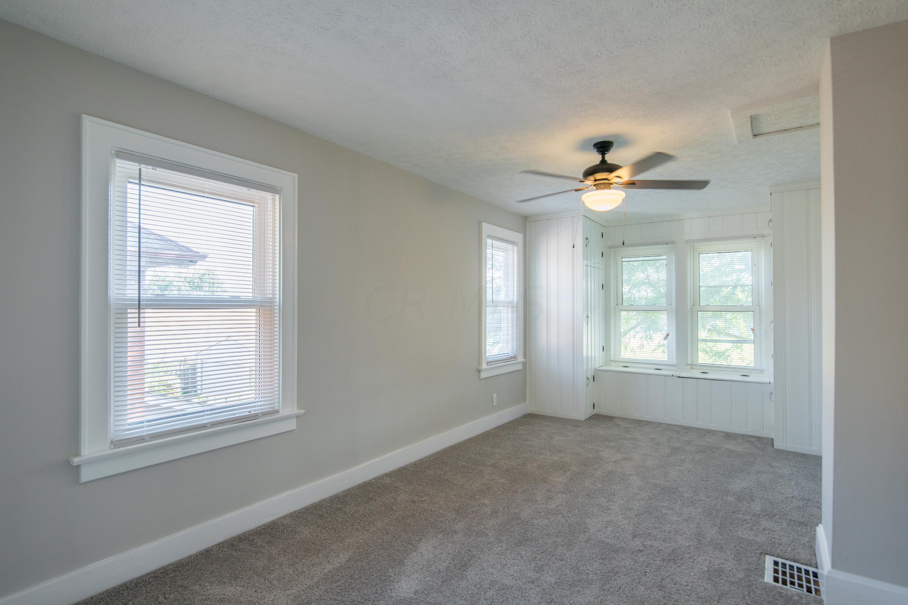 88 South Roys Avenue Columbus, OH 43204 - Photo 25 of 49