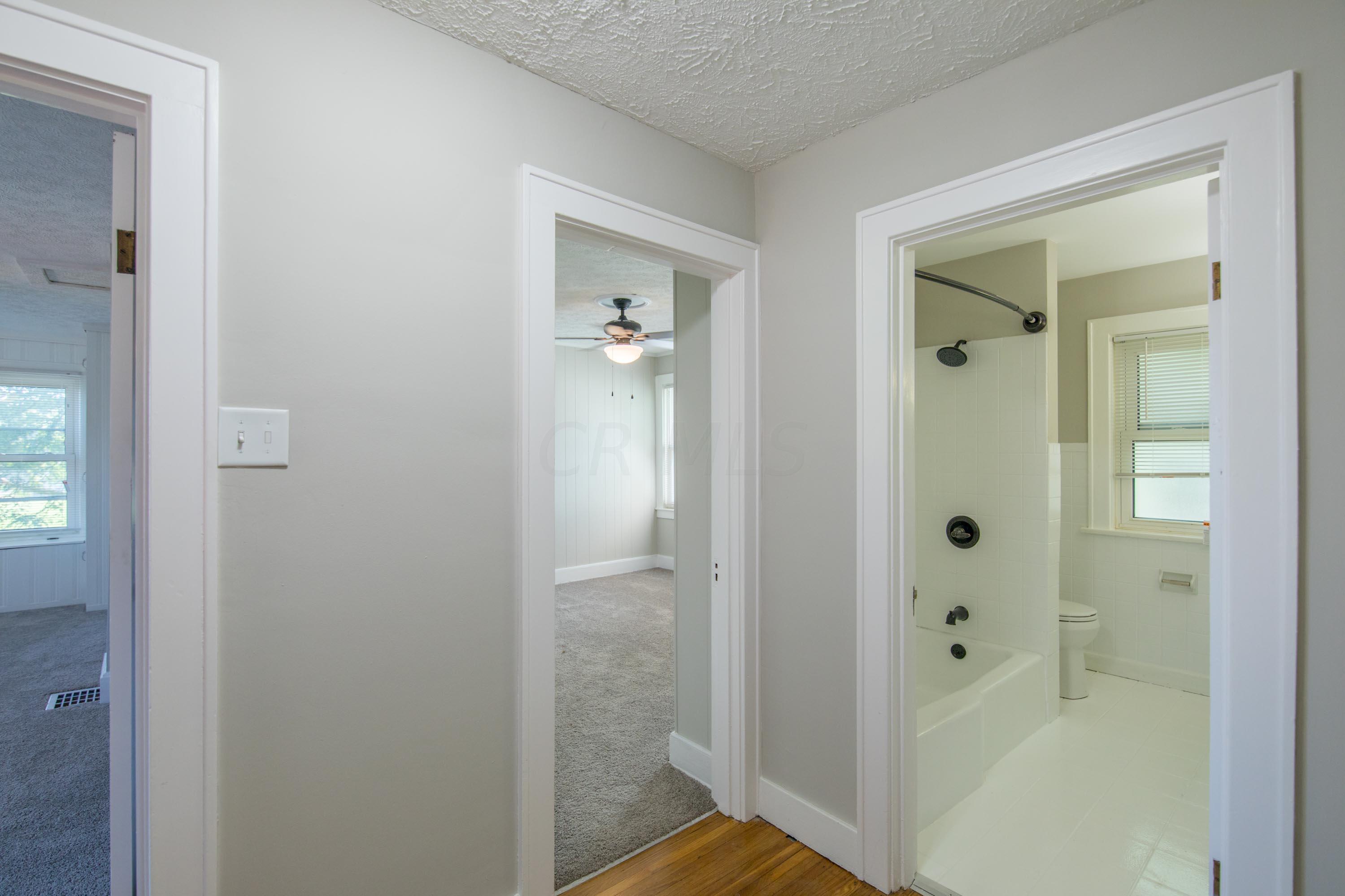 88 South Roys Avenue Columbus, OH 43204 - Photo 32 of 49
