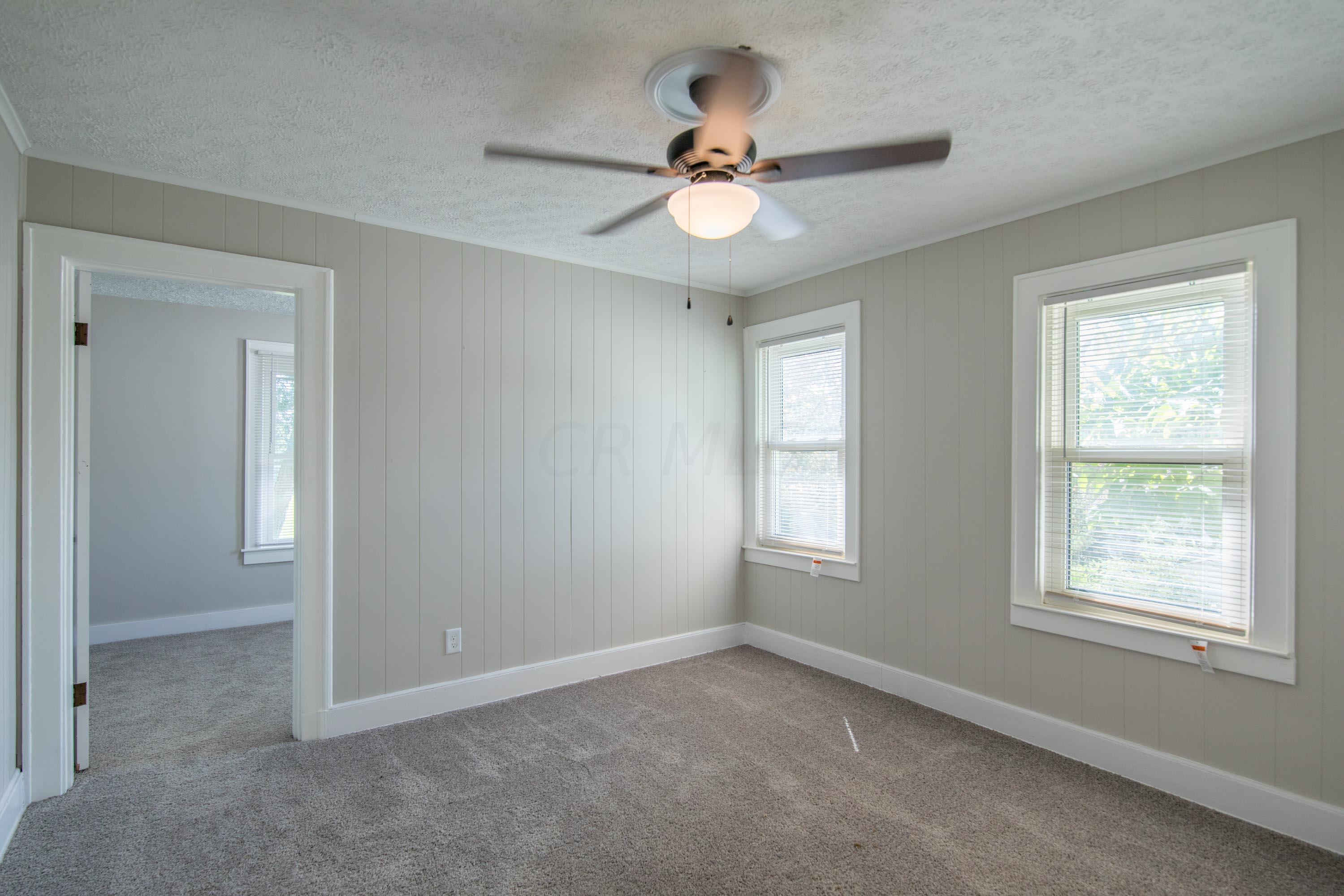 88 South Roys Avenue Columbus, OH 43204 - Photo 37 of 49