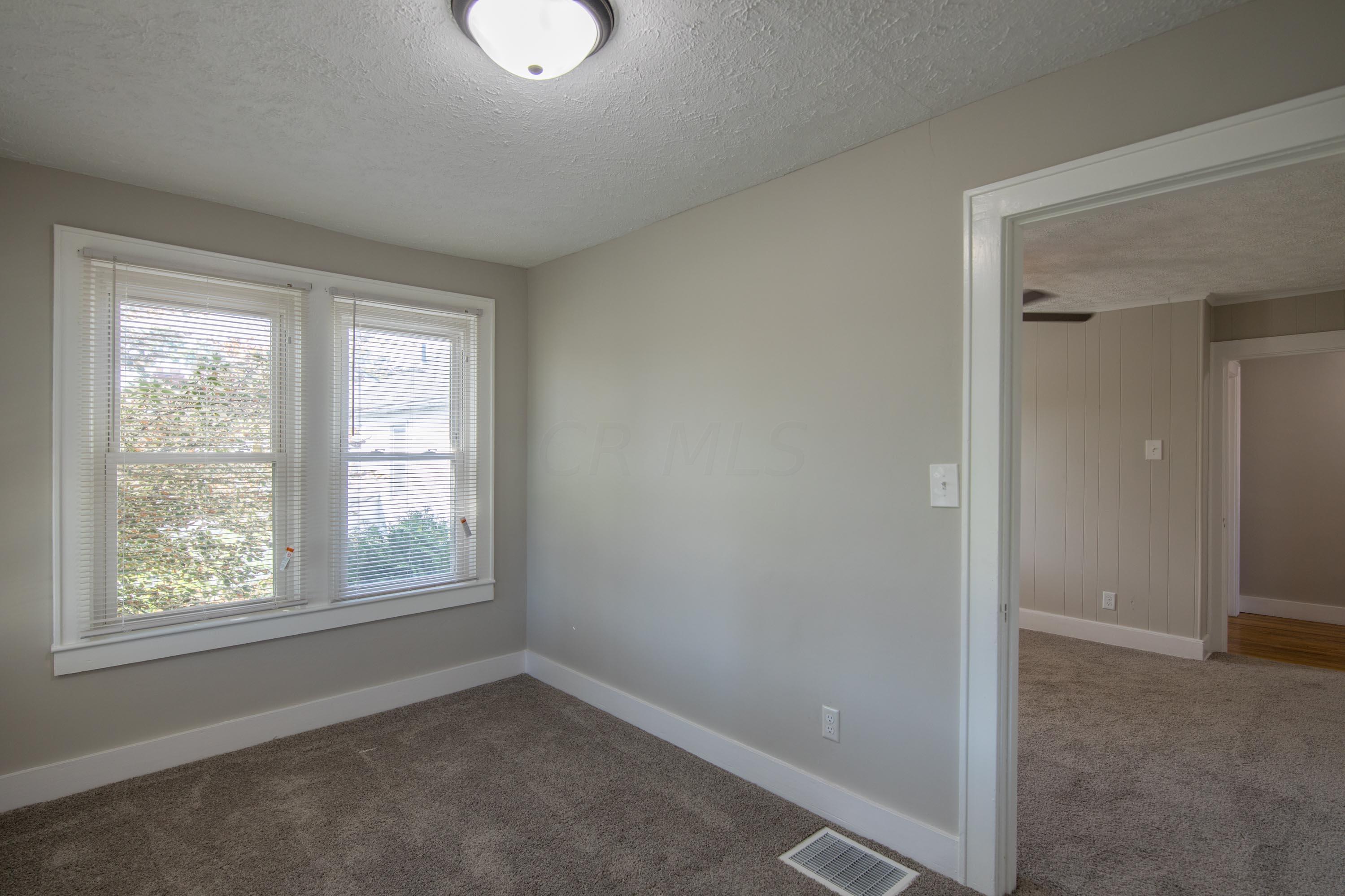 88 South Roys Avenue Columbus, OH 43204 - Photo 40 of 49
