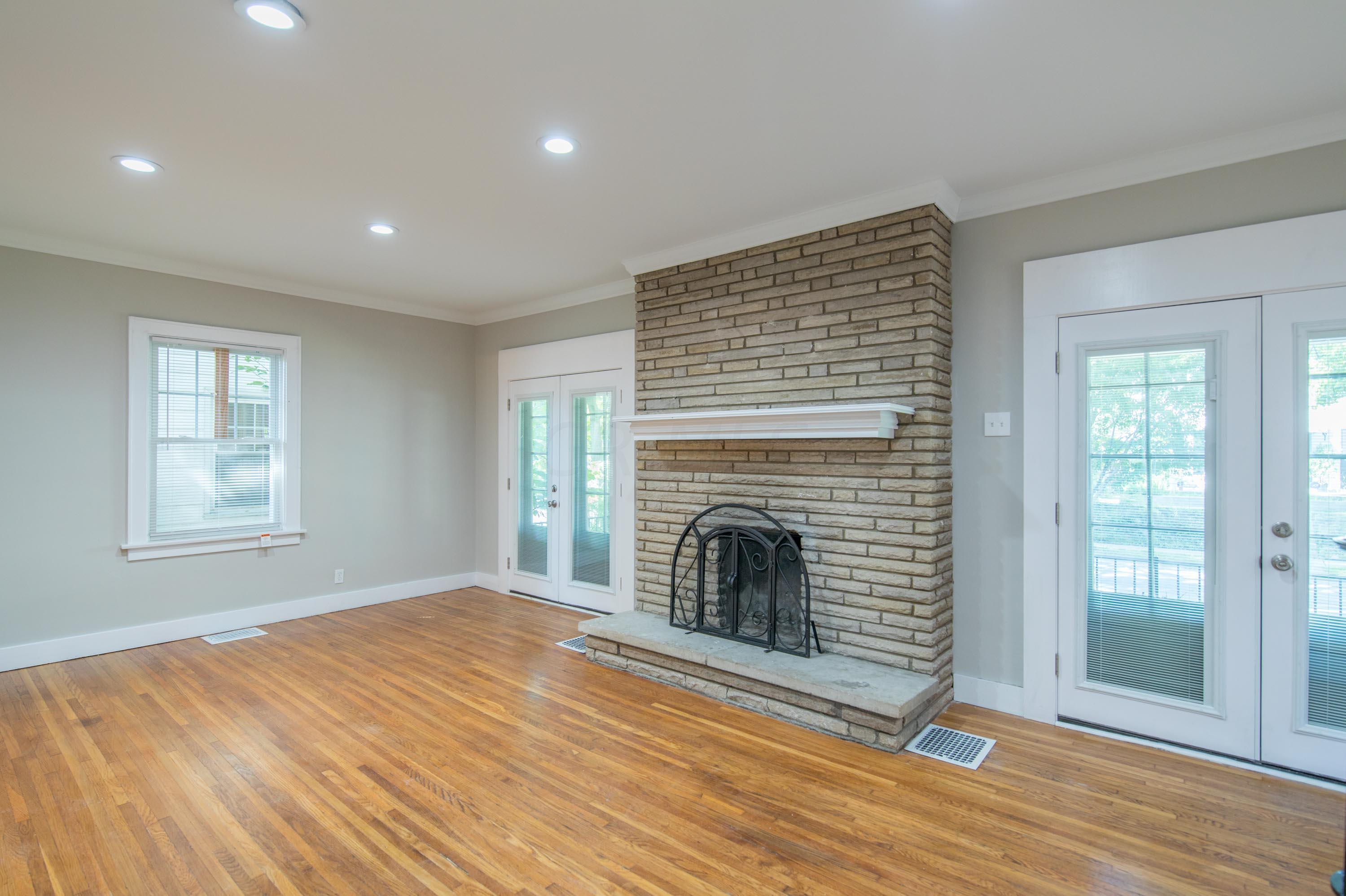 88 South Roys Avenue Columbus, OH 43204 - Photo 4 of 49