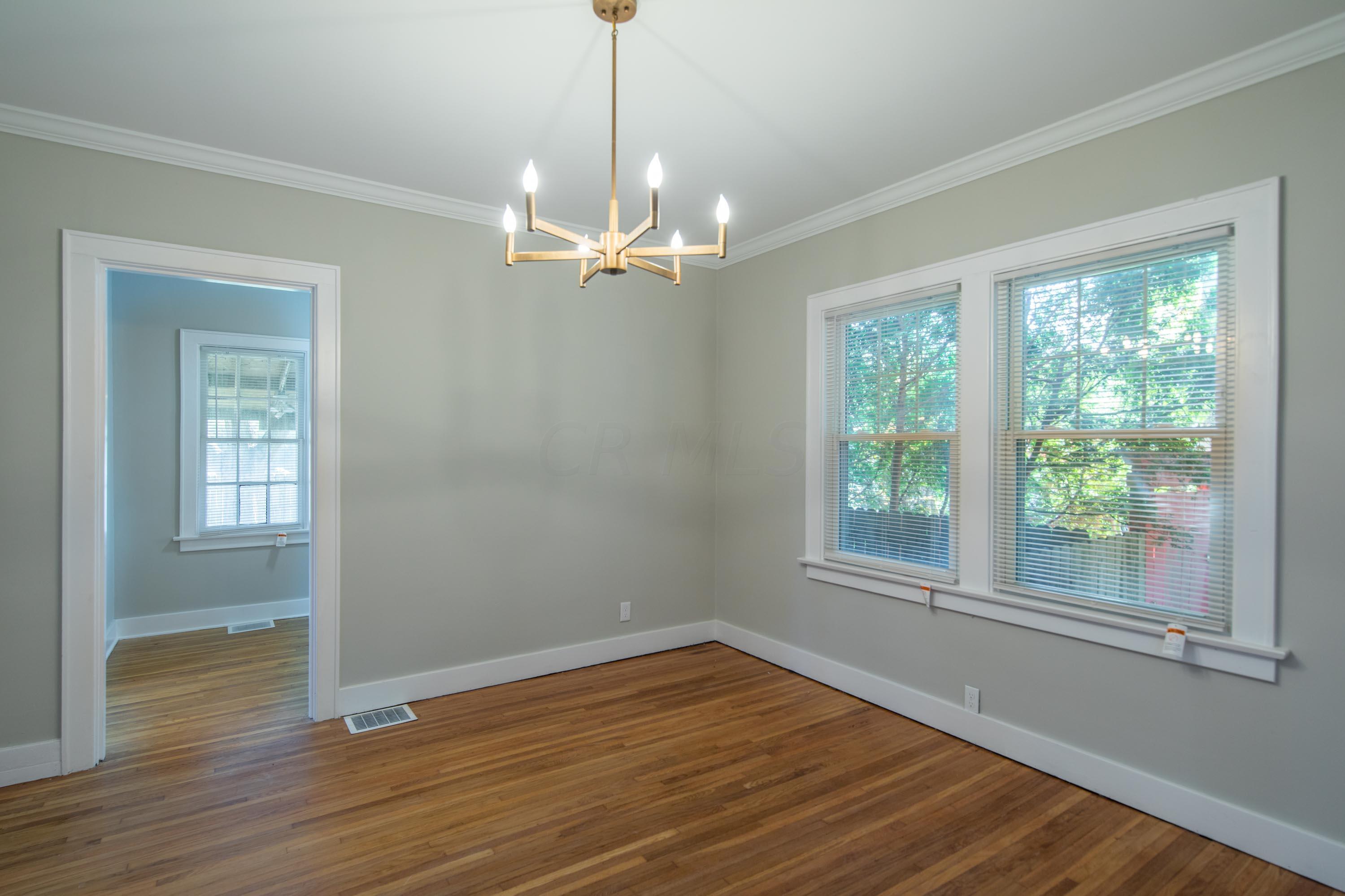 88 South Roys Avenue Columbus, OH 43204 - Photo 10 of 49