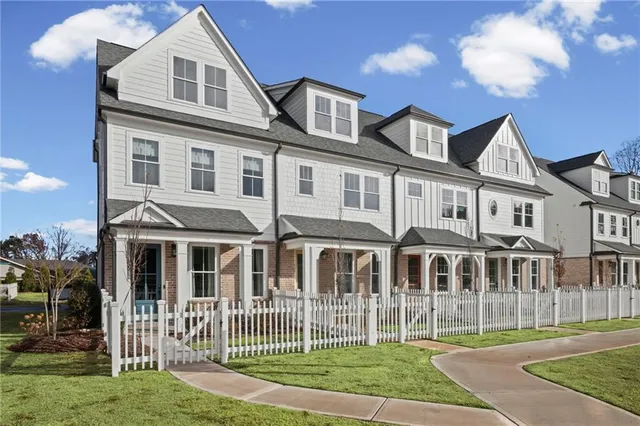 $399,900 | 204 Village Overlook, Unit J2, Canton, GA 30114