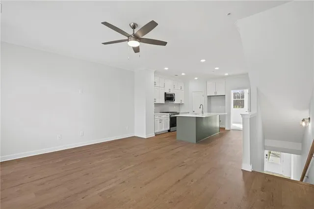 $399,900 | 204 Village Overlook, Unit J2, Canton, GA 30114