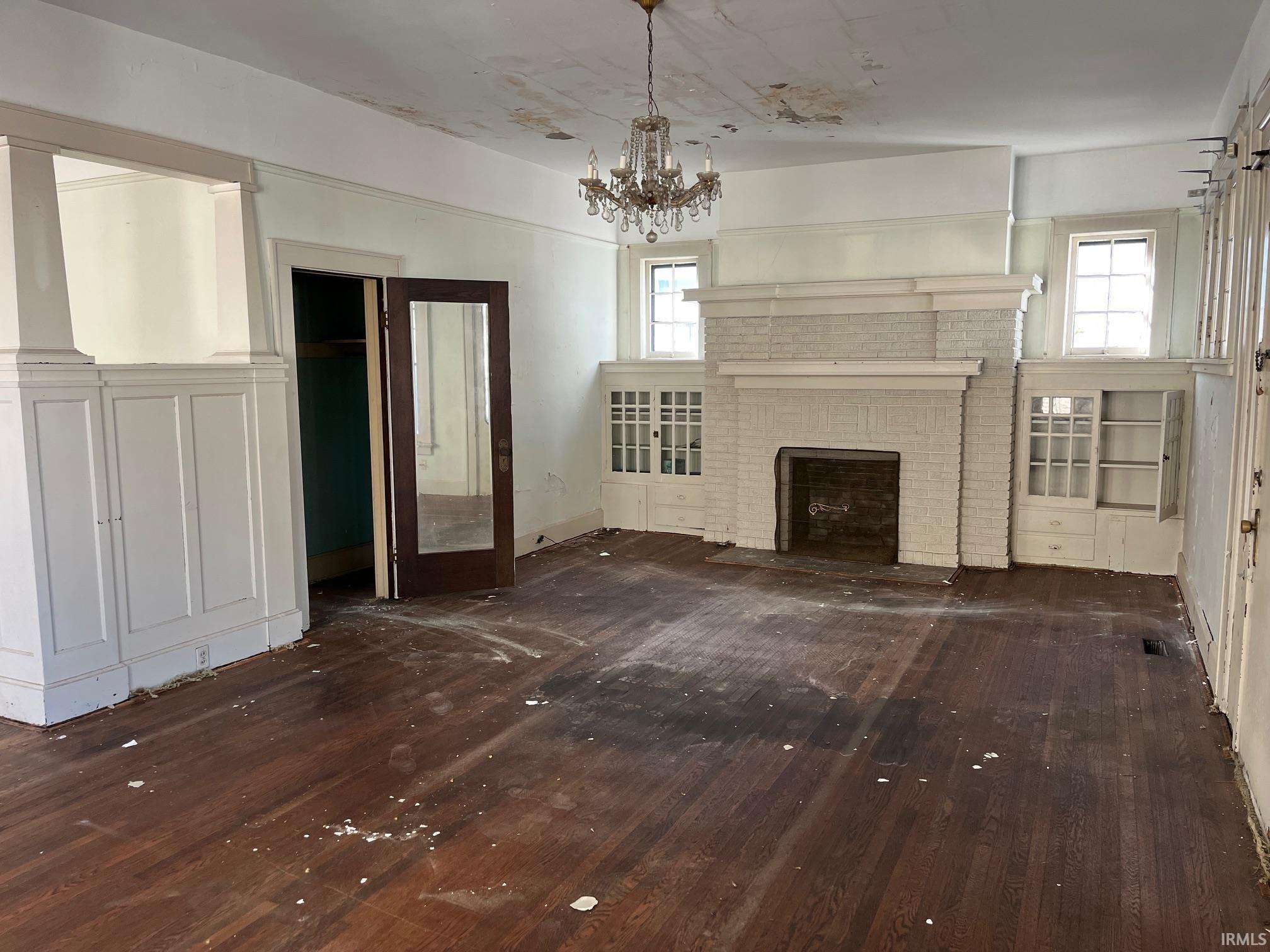 831 East Gum Street Evansville, IN 47713 - Photo 2 of 17