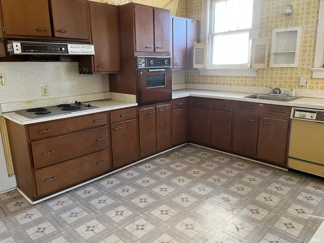 $69,900 | 831 East Gum Street, Evansville, IN 47713