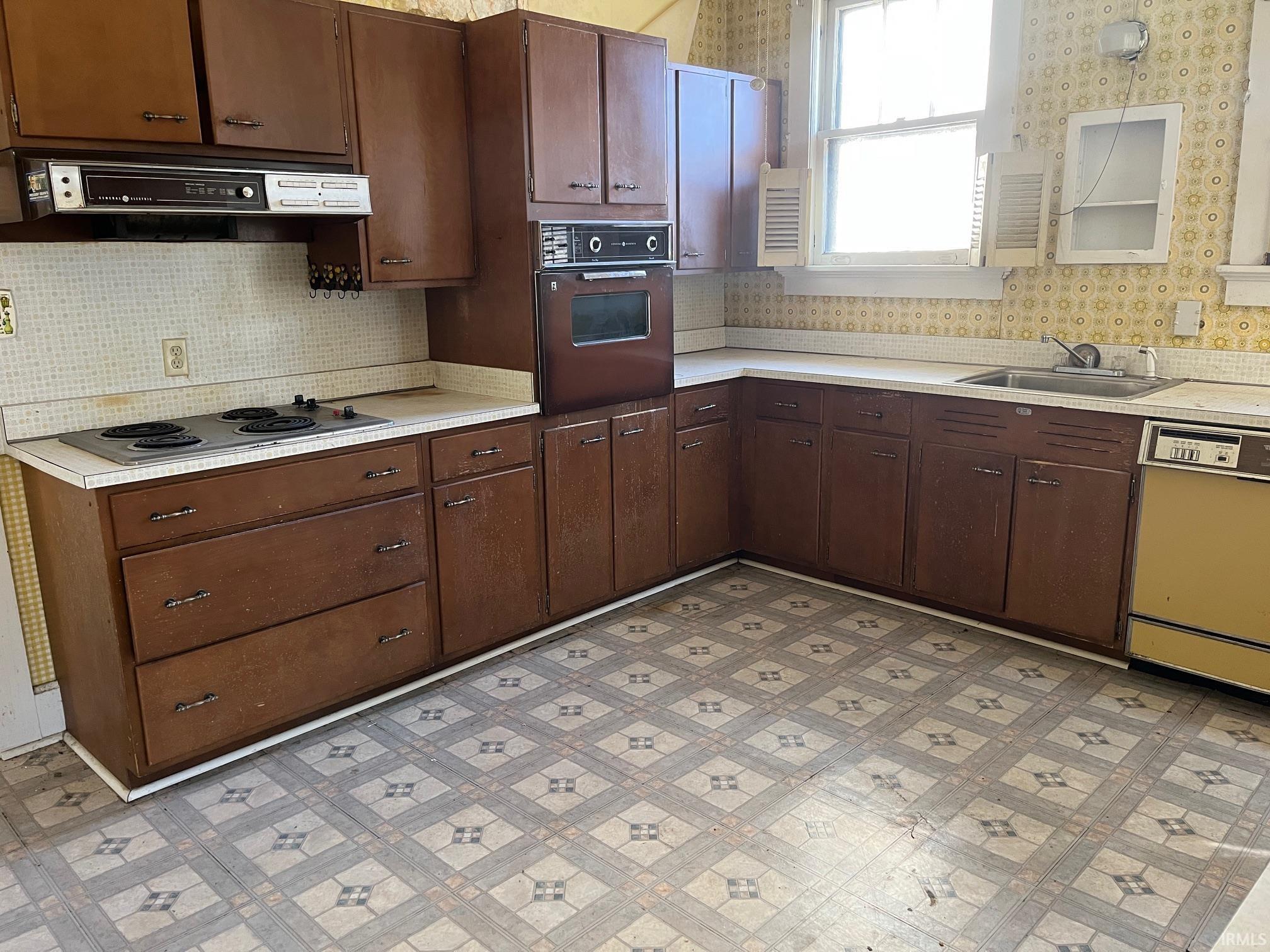 831 East Gum Street Evansville, IN 47713 - Photo 8 of 17