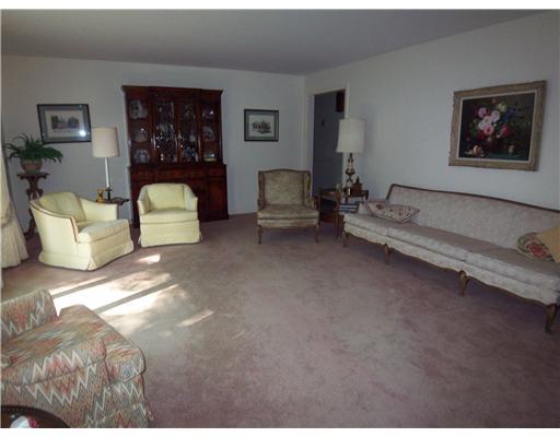 Living Room. 