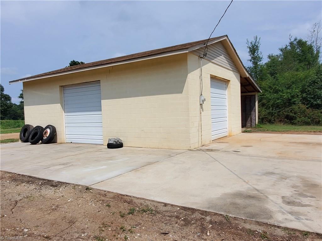6745 Coltrane Mill Road Greensboro, NC 27406 - Photo 26 of 42