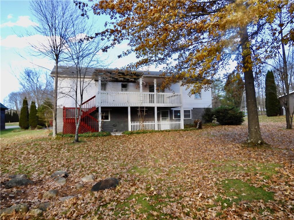 407 Oneida Trail Mercer, PA 16137 - Photo 21 of 25 a front view of a house with a yard