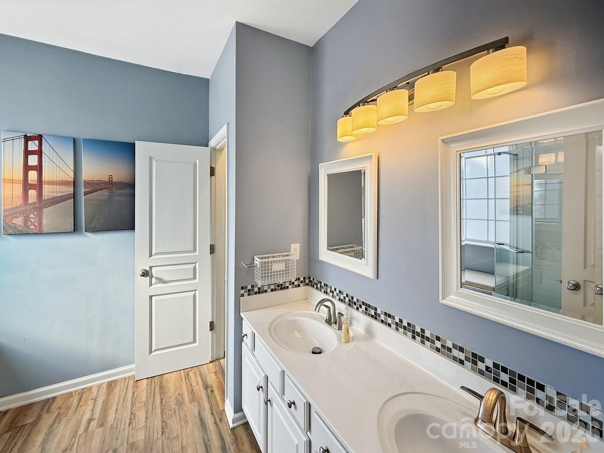 179 Whitley Mills Road, Unit 44 Fort Mill, SC 29708 - Photo 14 of 25 a bathroom with a bathtub and a sink