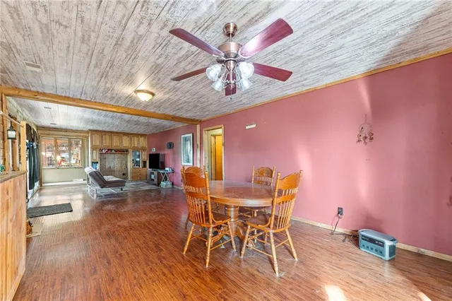 $515,000 | 8046 Southpoint Drive, Camden, MO 64017