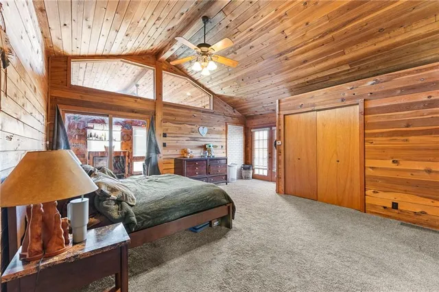 $515,000 | 8046 Southpoint Drive, Camden, MO 64017