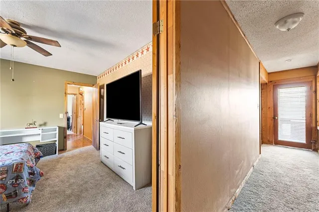 $515,000 | 8046 Southpoint Drive, Camden, MO 64017