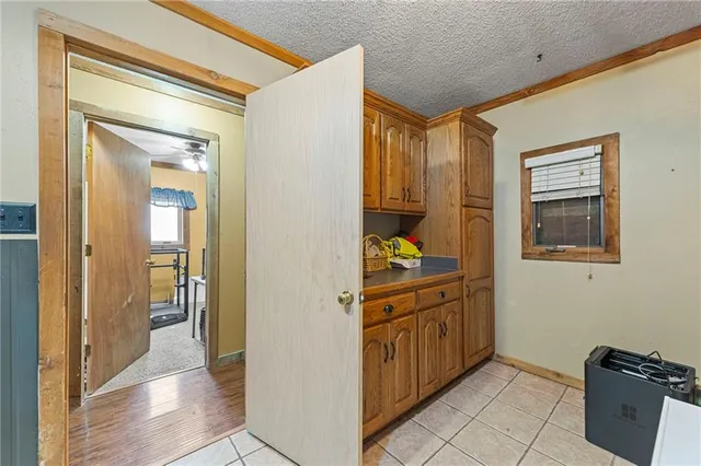 $515,000 | 8046 Southpoint Drive, Camden, MO 64017