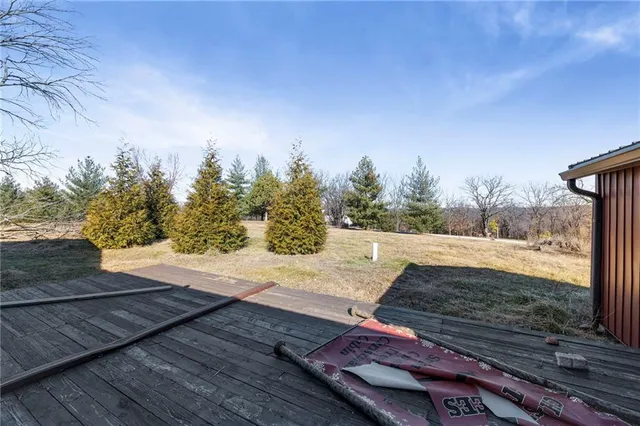 $515,000 | 8046 Southpoint Drive, Camden, MO 64017