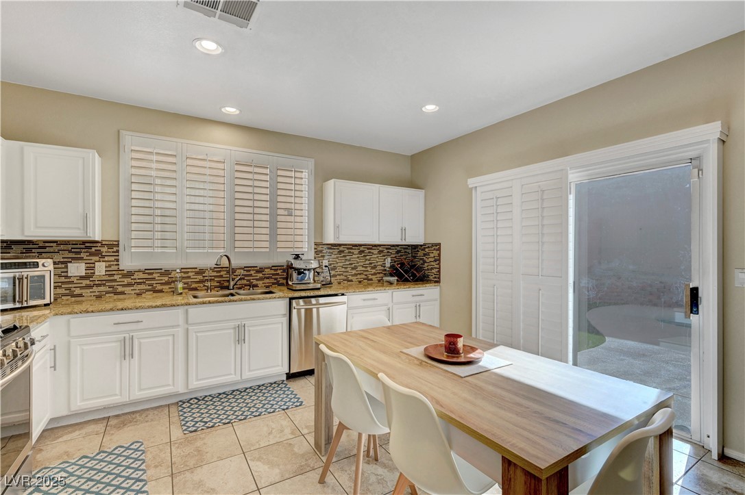 185 Oella Ridge Court Henderson, NV 89012 - Photo 16 of 48