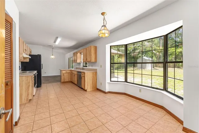 $2,000 | 6057 Southeast 39th Avenue, Ocala, FL 34480