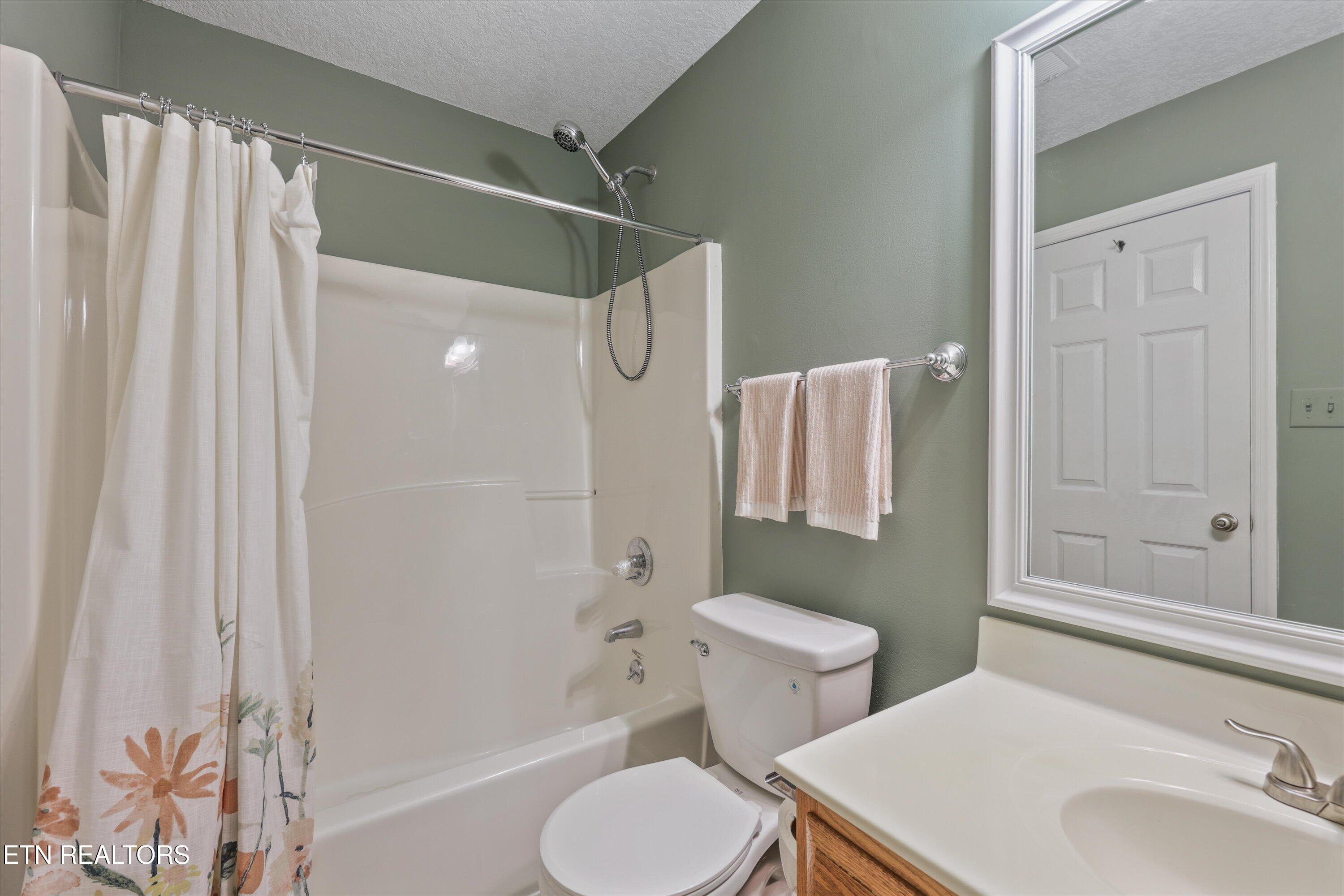 7213 Lyngate Boulevard Powell, TN 37849 - Photo 7 of 39 Attached to front bedroom for privacy