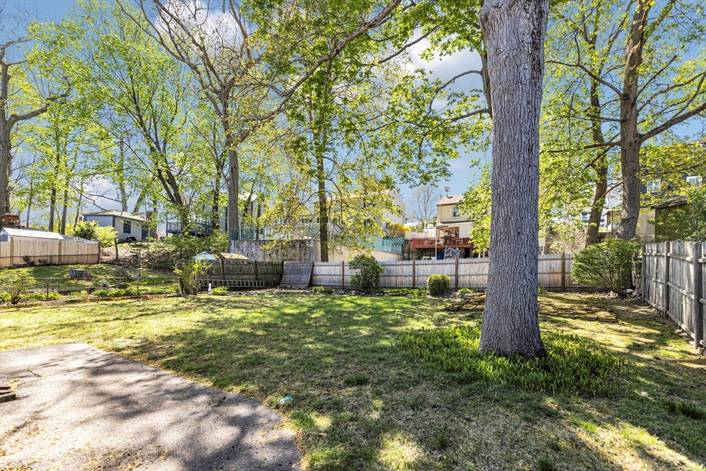26 Arborfield Road Boston, MA 02131 - Photo 17 of 24 Gallery Image 17