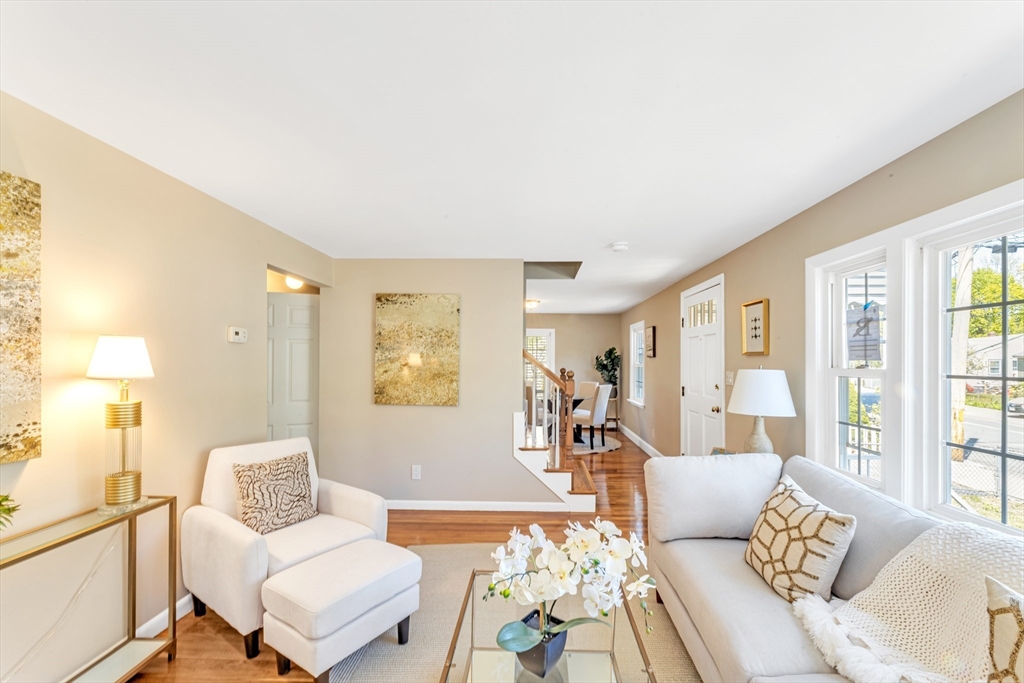 26 Arborfield Road Boston, MA 02131 - Photo 4 of 24 Gallery Image 4