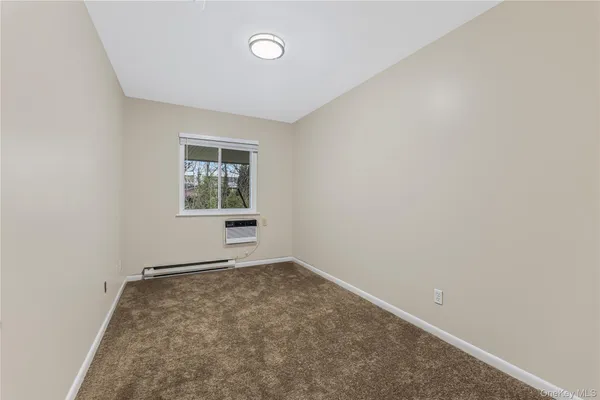 $2,850 | 914 Old Country Road, Elmsford, NY 10523