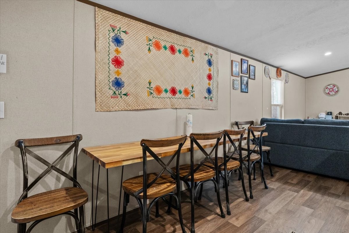 316 Friendship Drive Tennessee Ridge, TN 37178 - Photo 13 of 28 a view of an chairs and table in a room