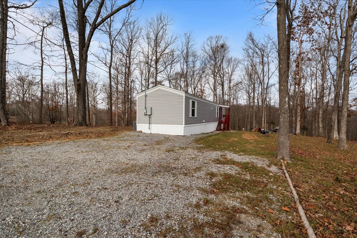 316 Friendship Drive Tennessee Ridge, TN 37178 - Photo 3 of 28