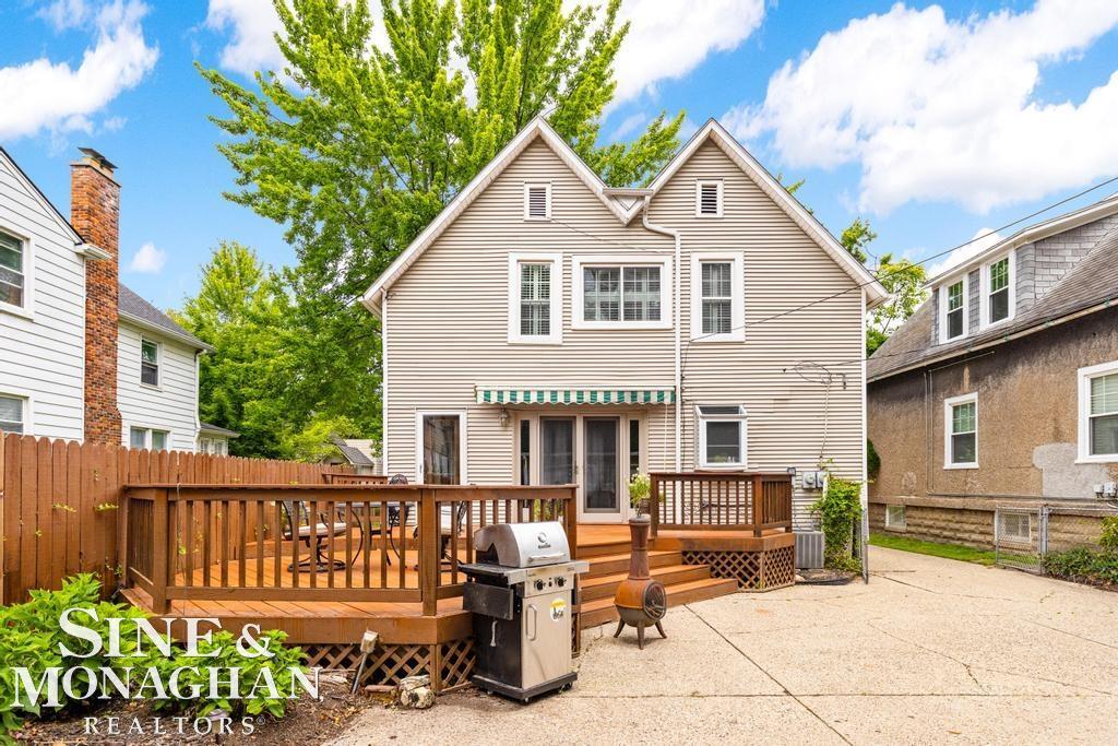 127 Muir Road Grosse Pointe, MI 48236 - Photo 33 of 50 50149821-f061d38d-5aef-4dc5-adf7-813f01014fe3.JPG