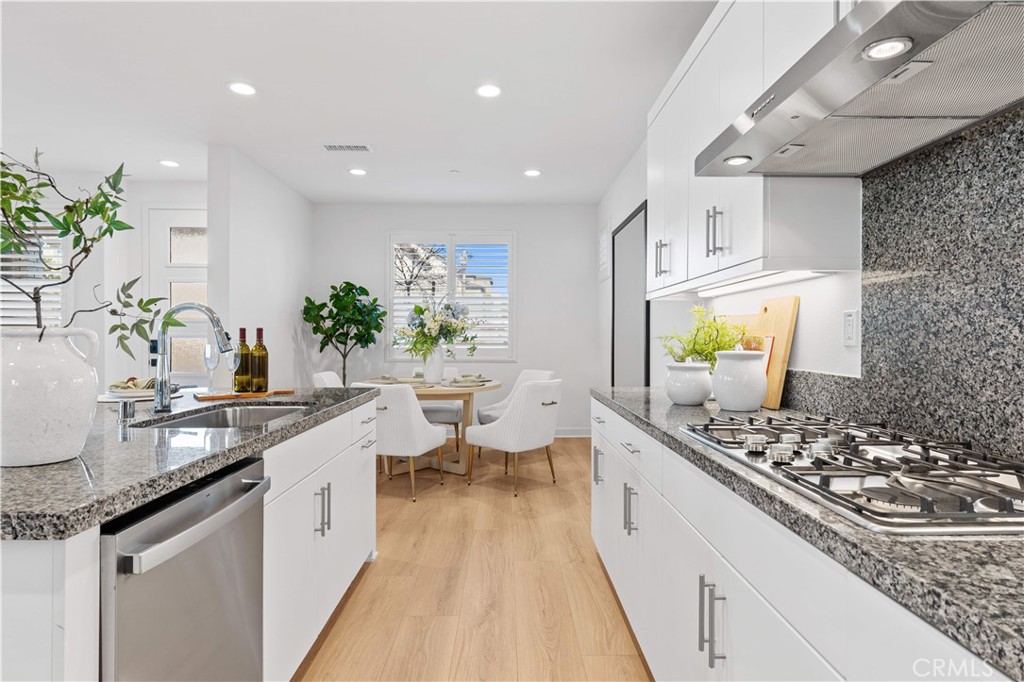 135 Restore Irvine, CA 92618 - Photo 14 of 75