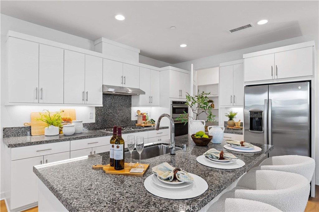 135 Restore Irvine, CA 92618 - Photo 9 of 75