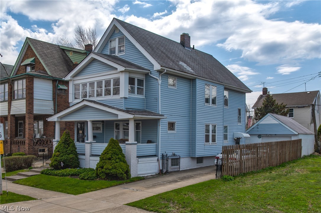 790 Alhambra Road Cleveland, OH 44110 - Photo 2 of 35