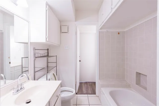 $195,000 | 1801 West Spring Creek Parkway, Unit W1, Plano, TX 75023