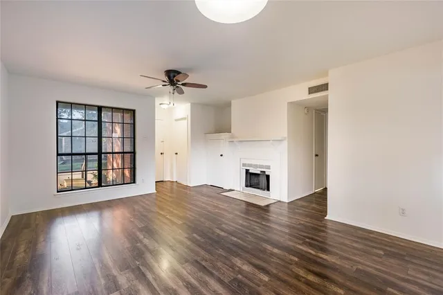 $195,000 | 1801 West Spring Creek Parkway, Unit W1, Plano, TX 75023