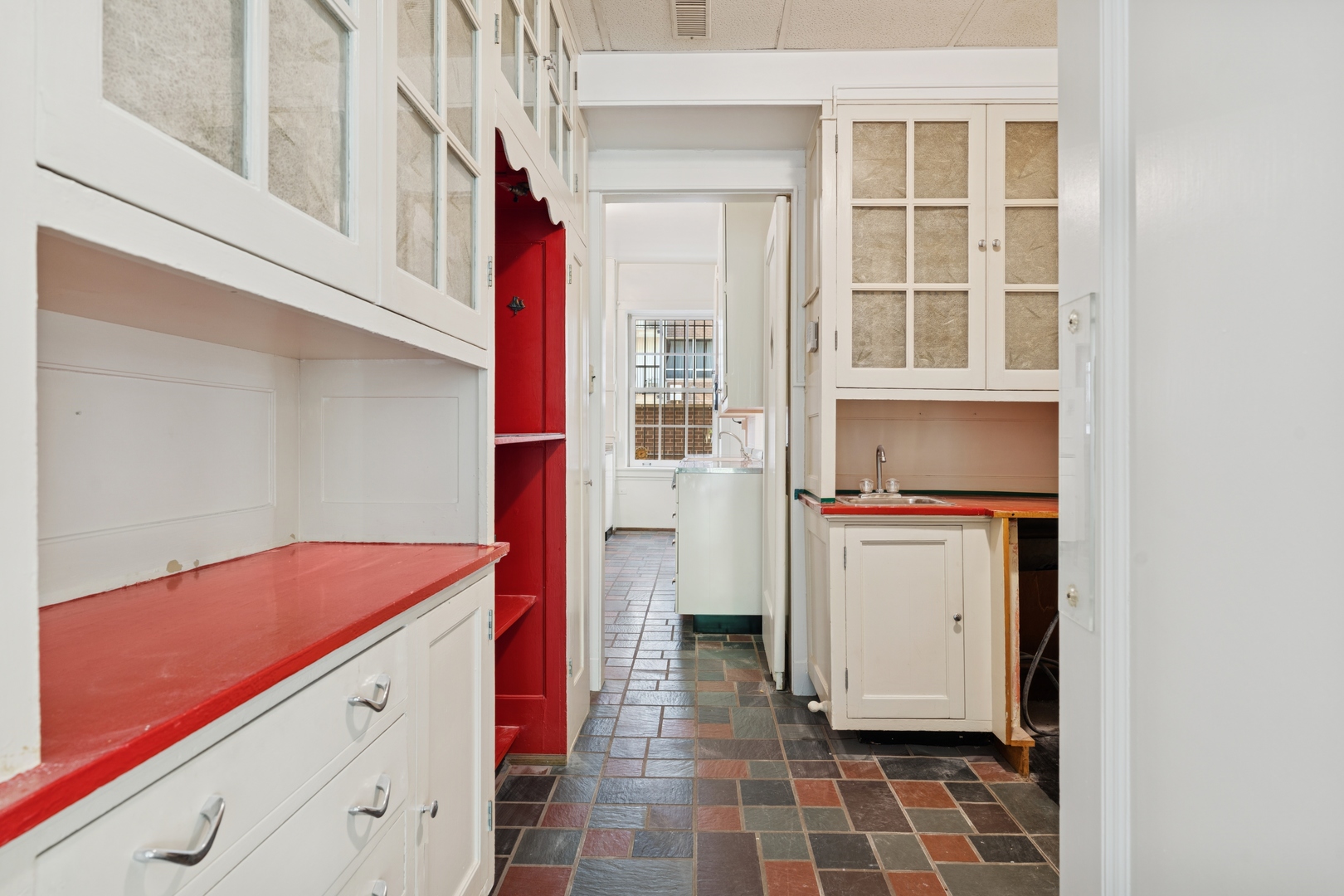 200 East Pearson Street, Unit 2E Chicago, IL 60611 - Photo 14 of 25