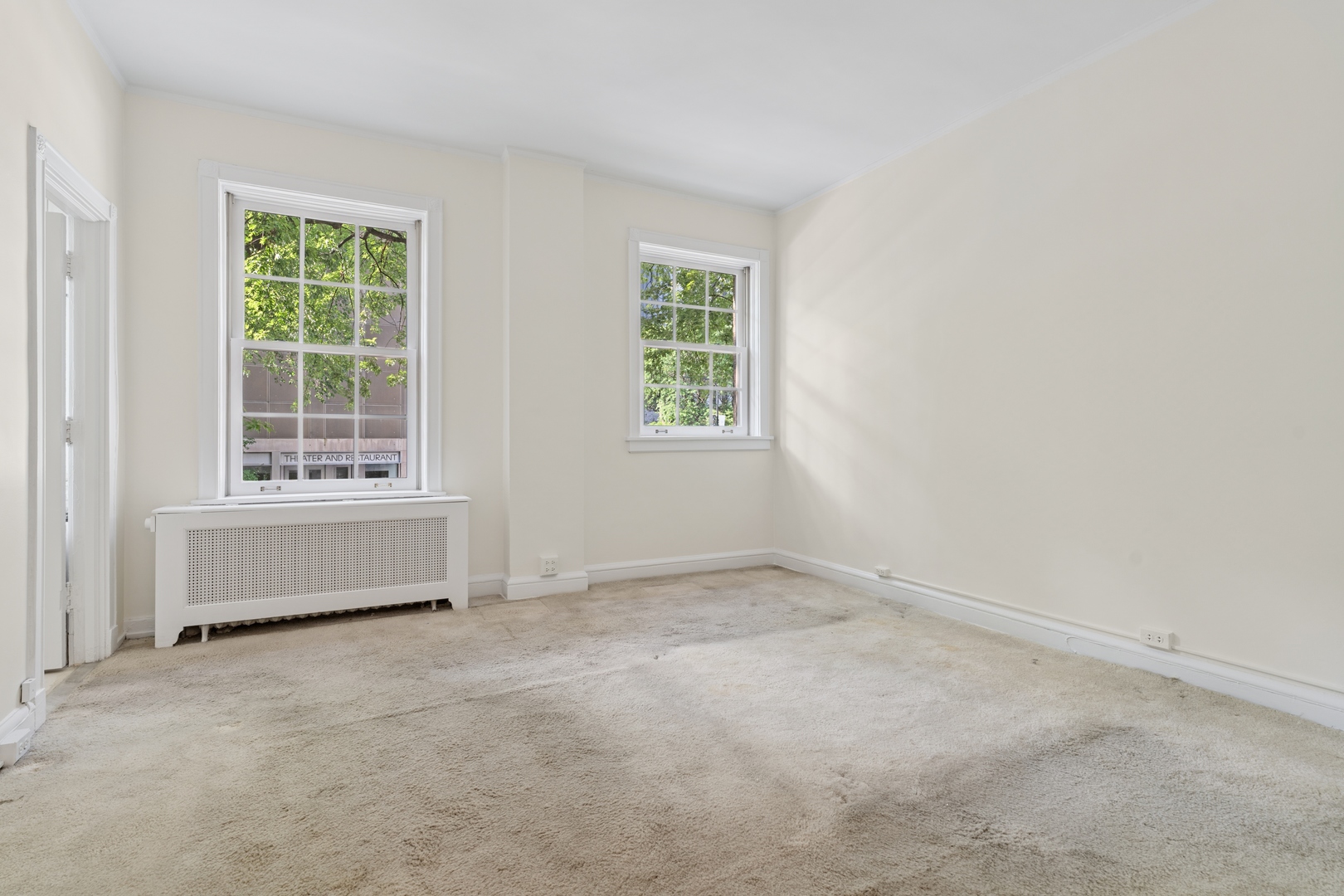 200 East Pearson Street, Unit 2E Chicago, IL 60611 - Photo 21 of 25 an empty room with a window