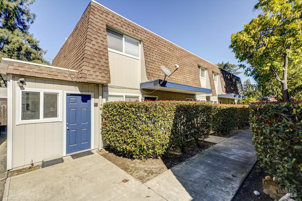 726 Orchard Street Santa Rosa, CA 95404 - Photo 1 of 1 Gallery Image 1