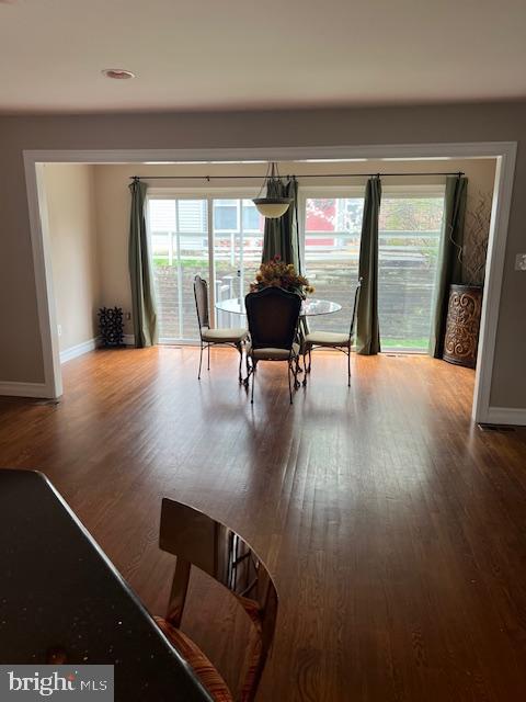 511 Chanticleer Cherry Hill, NJ 08003 - Photo 7 of 32 a living room with furniture and large windows